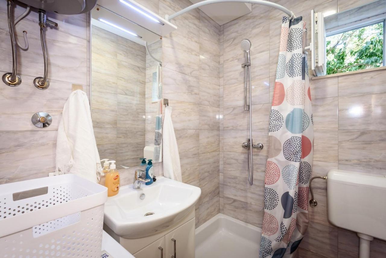 Apartment Dego Near Ploce, Riverfront, Parking Rogotin Экстерьер фото