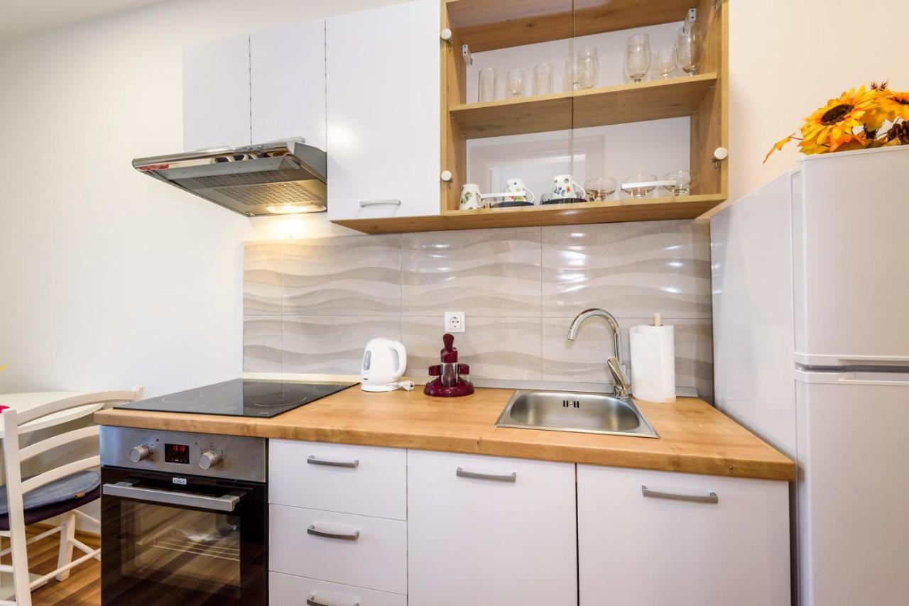 Apartment Dego Near Ploce, Riverfront, Parking Rogotin Экстерьер фото